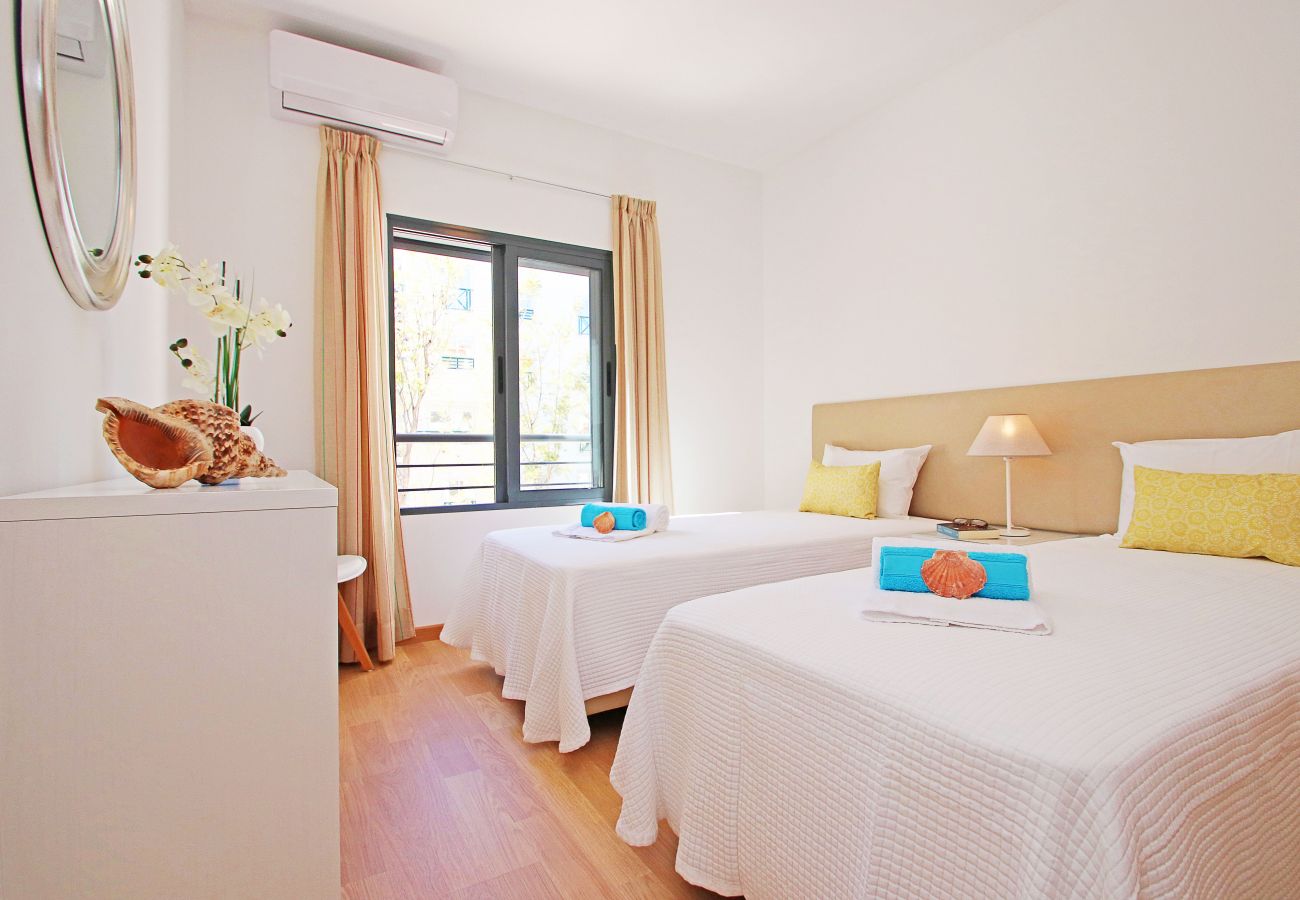 Apartamento en Albufeira - Apartamento de 2 dormitorios a 1 km de la playa