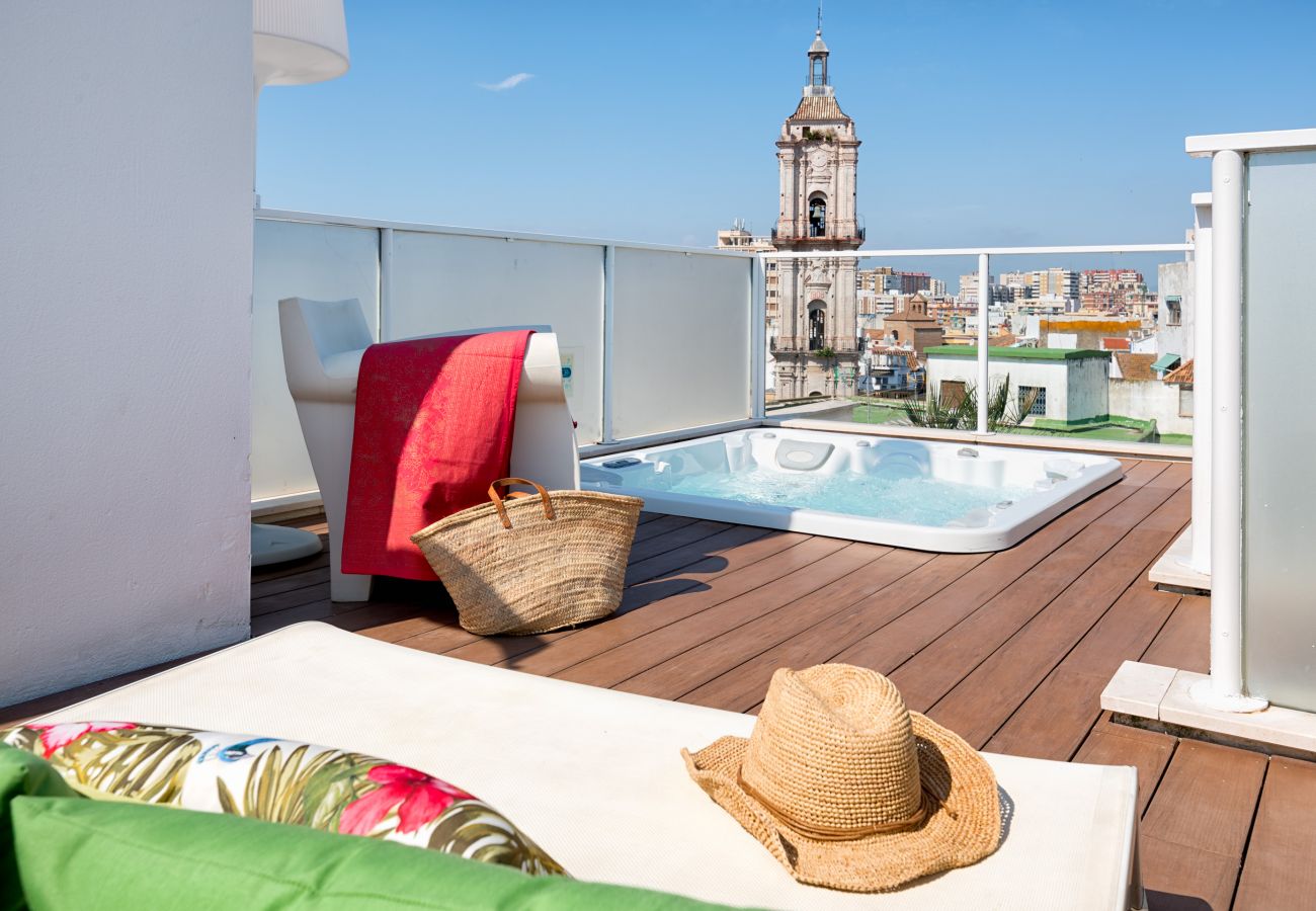 Apartamento en Málaga - iloftmalaga Premium Calle Nueva 5C, Jacuzzi y terraza privada