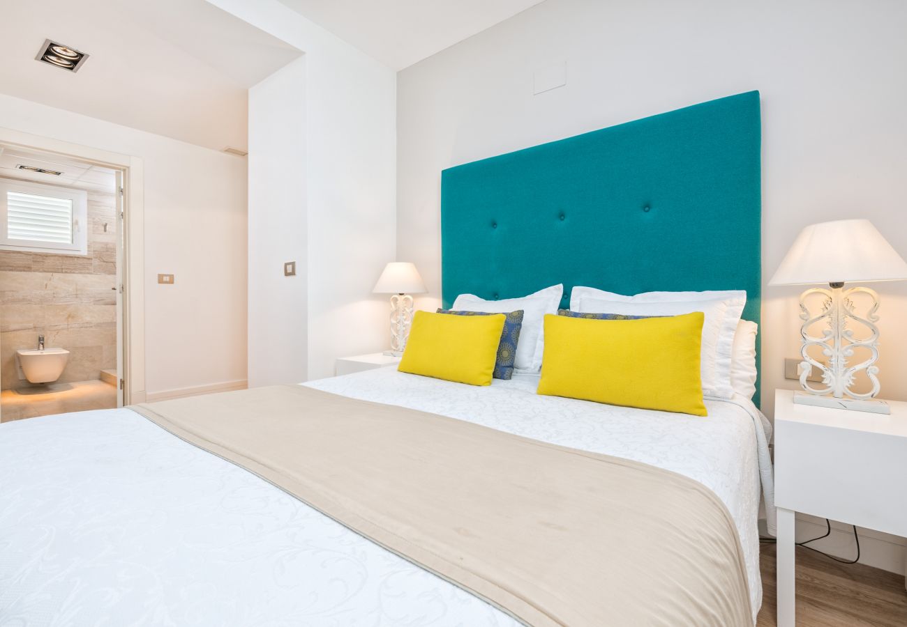 Apartamento en Málaga - iloftmalaga Premium Calle Nueva 5B, Jacuzzi y terraza privada