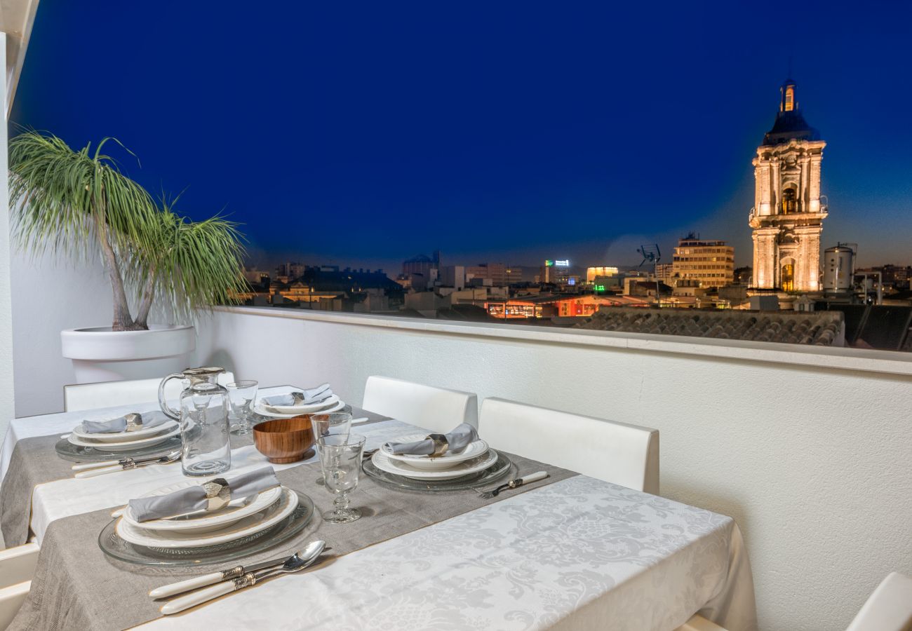 Apartamento en Málaga - iloftmalaga Premium Calle Nueva 5B, Jacuzzi y terraza privada