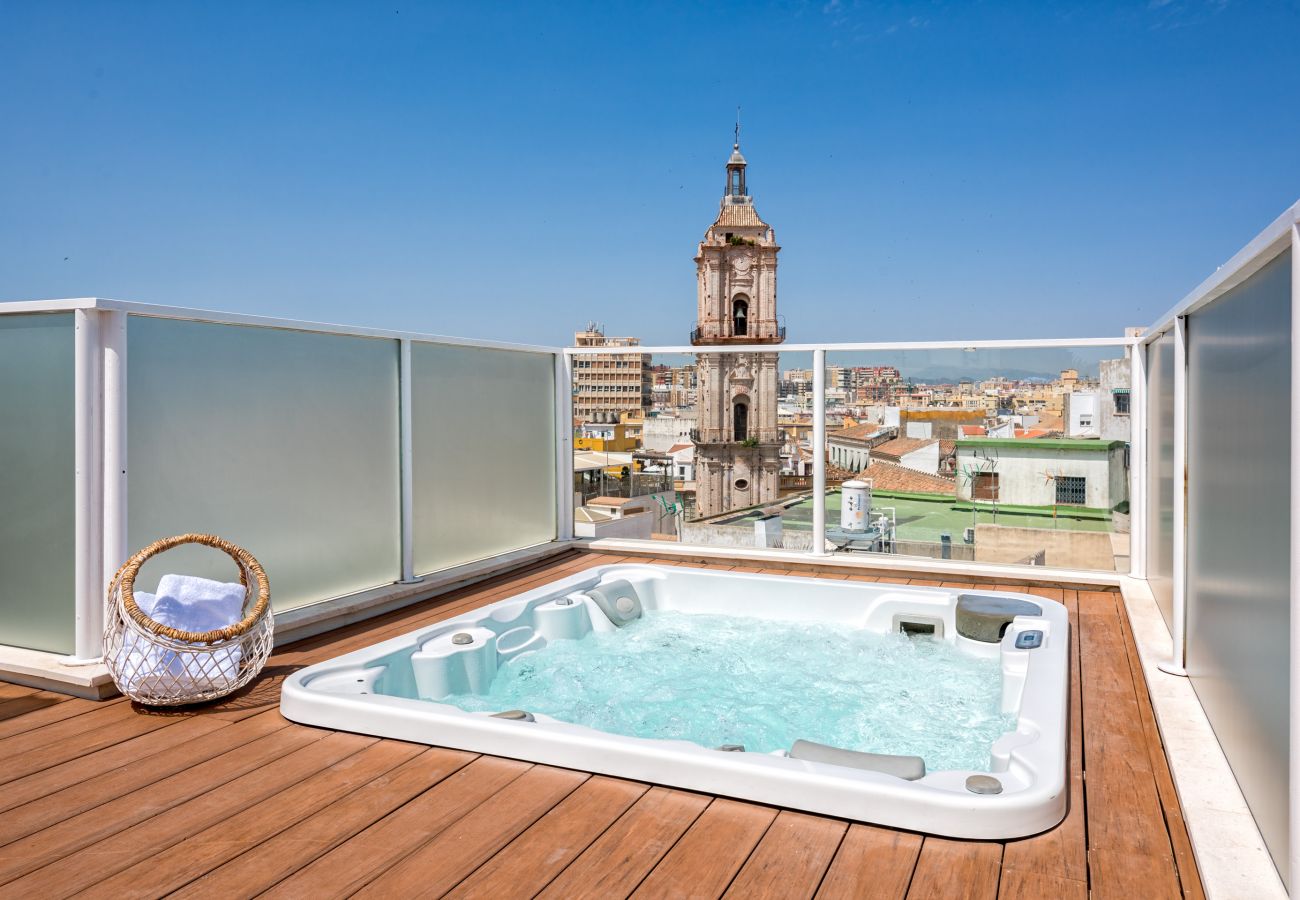 Apartamento en Málaga - iloftmalaga Premium Calle Nueva 5B, Jacuzzi y terraza privada