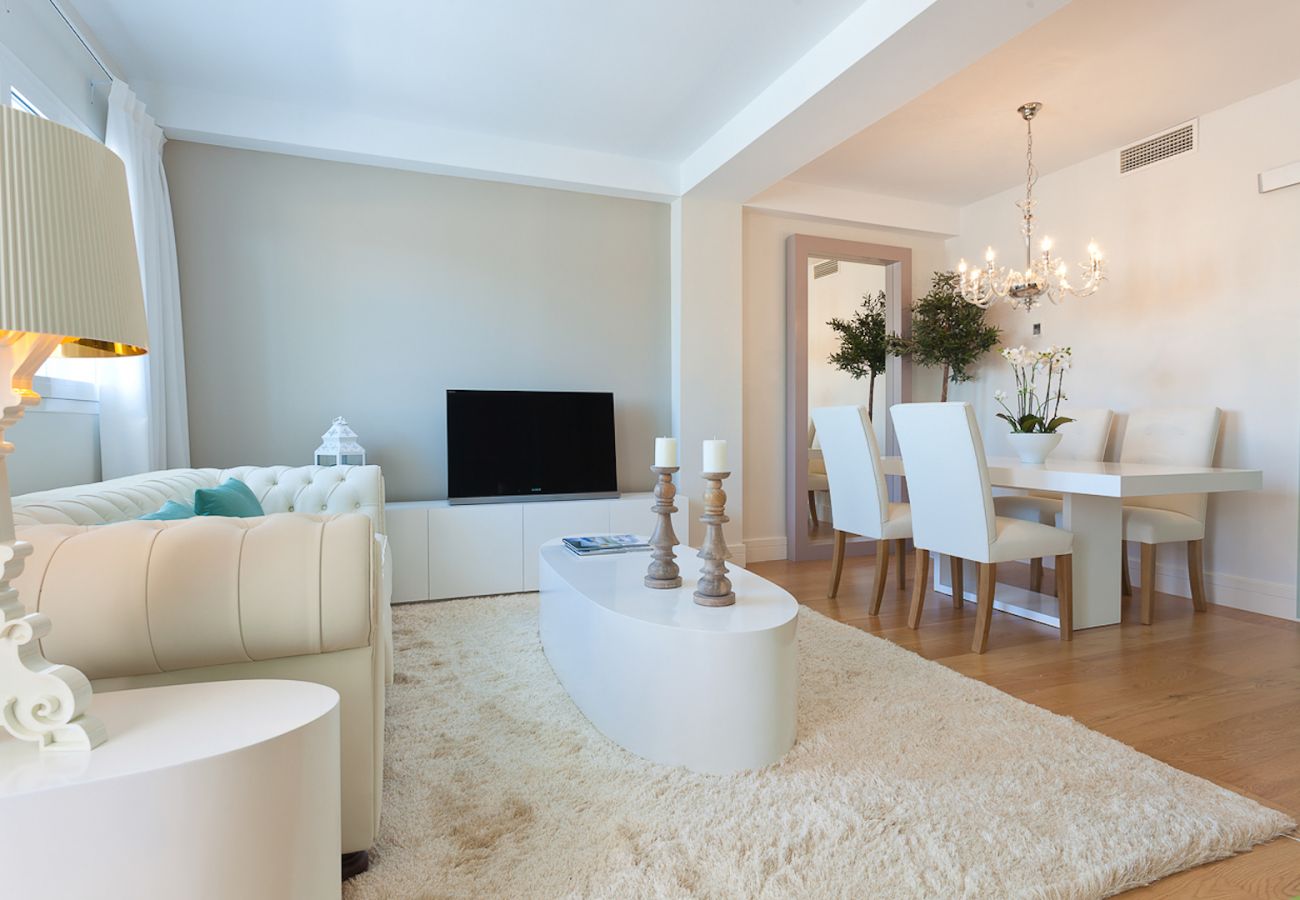 Apartamento en Málaga - iloftmalaga Premium Calle Nueva 5A, Jacuzzi y terraza privada 