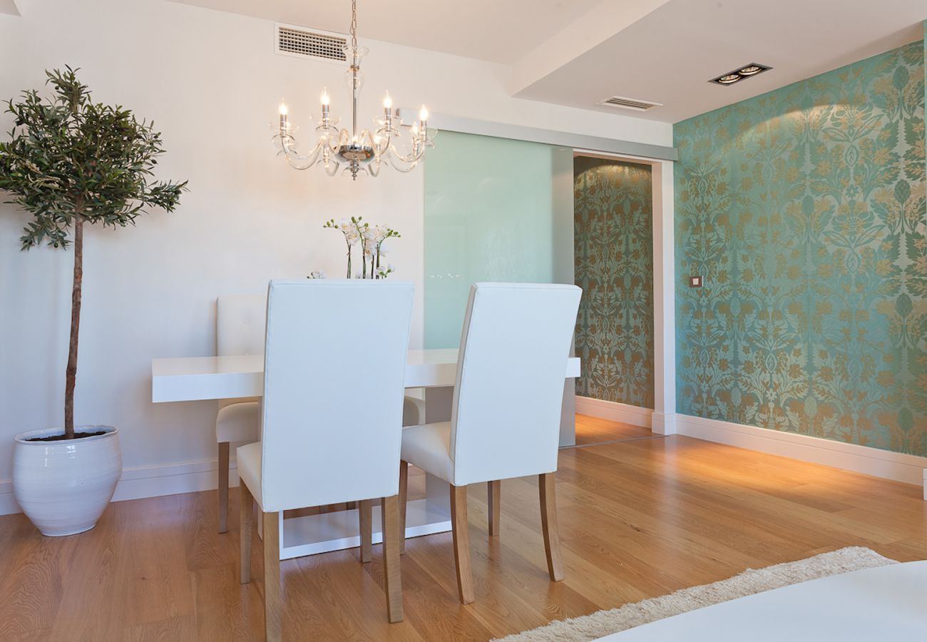Apartamento en Málaga - iloftmalaga Premium Calle Nueva 5A, Jacuzzi y terraza privada 