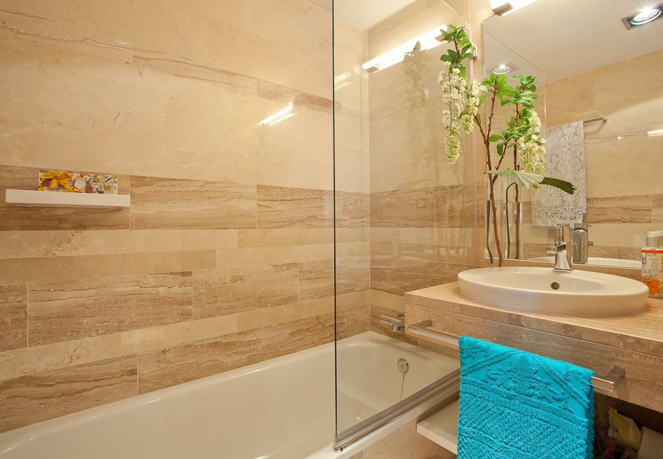 Apartamento en Málaga - iloftmalaga Premium Calle Nueva 5A, Jacuzzi y terraza privada 