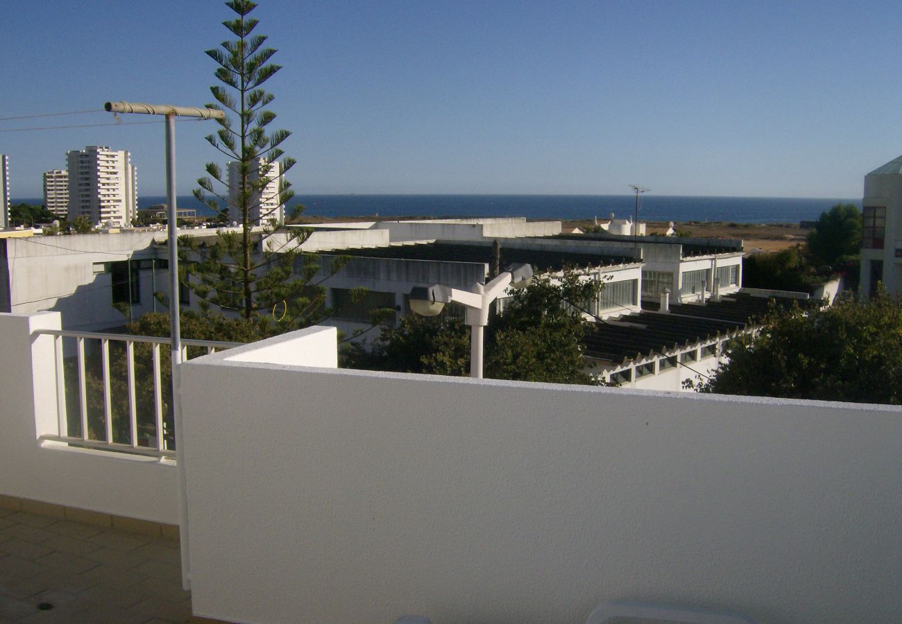 Apartamento en Alvor - Apartamento con aire acondicionado a 500 m de la playa