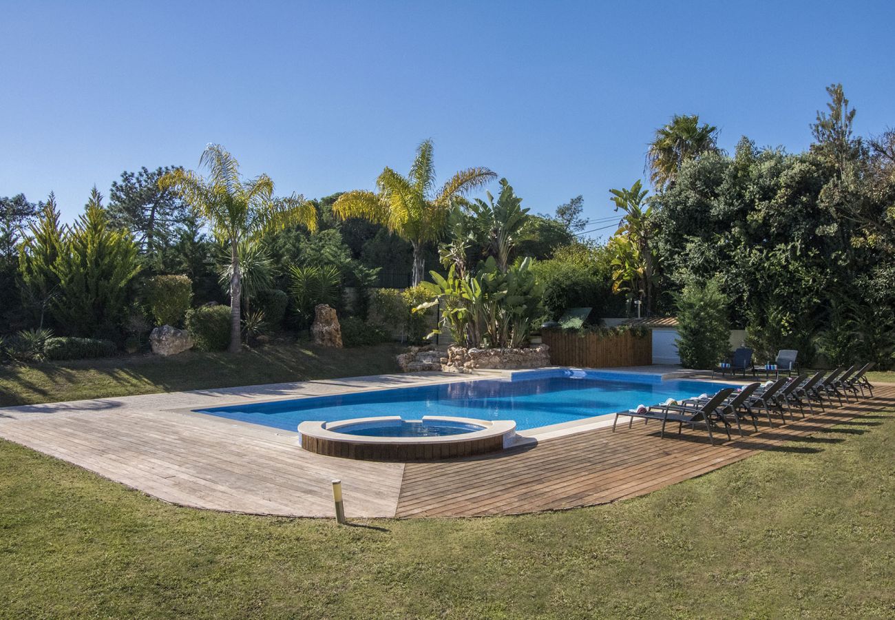 Villa en Almancil - Villa de 5 dormitorios a 650 m de la playa