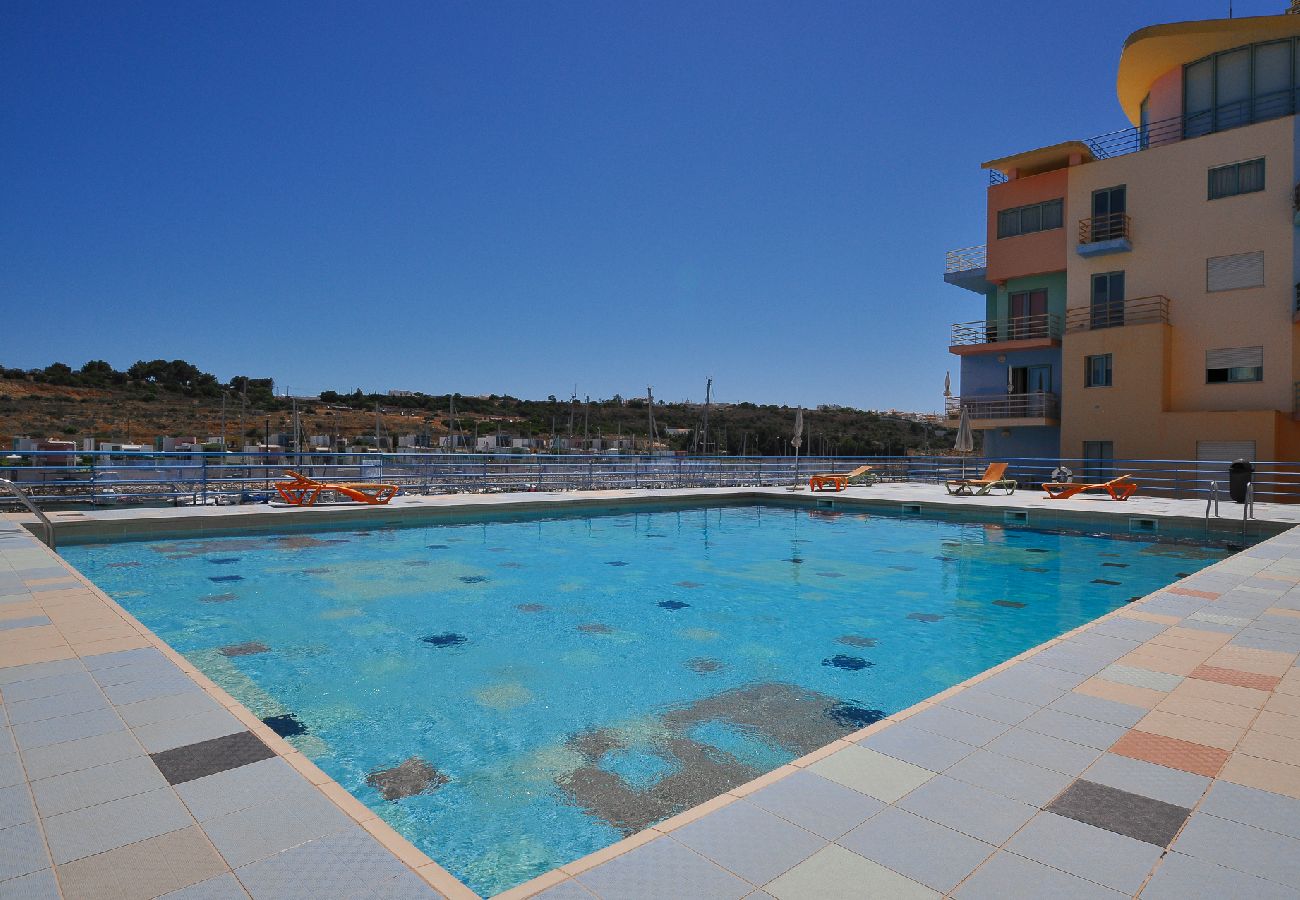 Apartamento en Albufeira - Apartamento con piscina a 1 km de la playa
