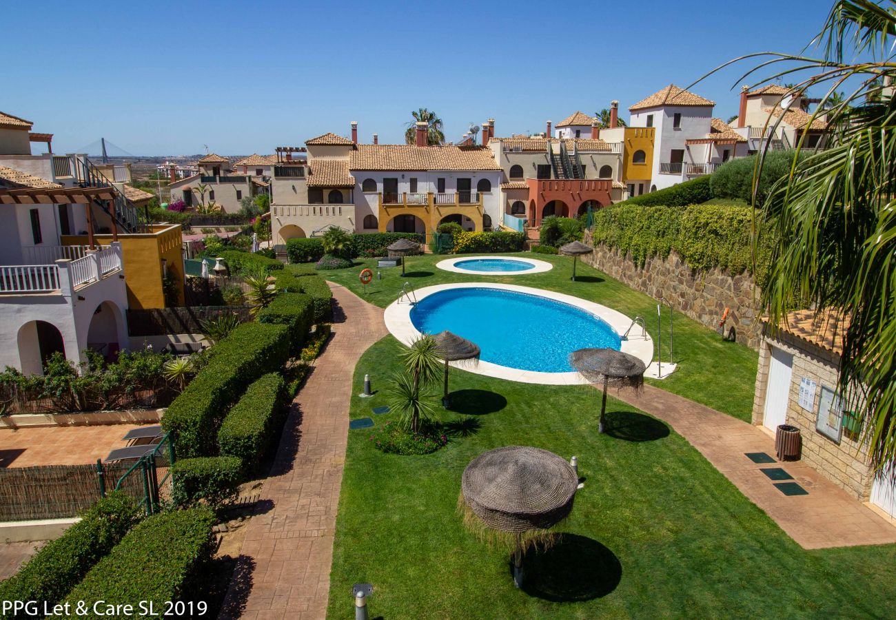 Casa en Ayamonte - WAR002 Town House with Garden and Pool Access