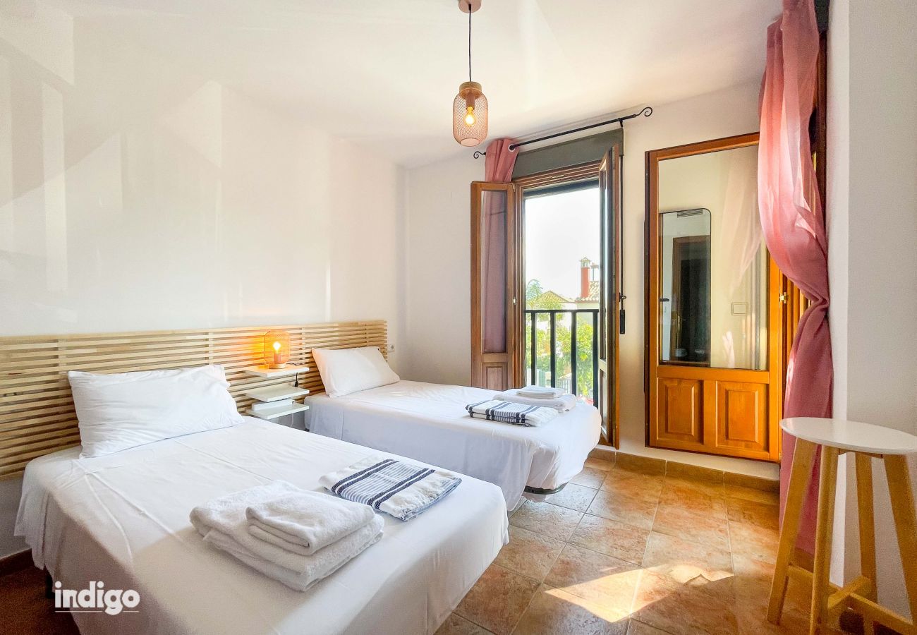 Casa en Ayamonte - WAR002 Town House with Garden and Pool Access