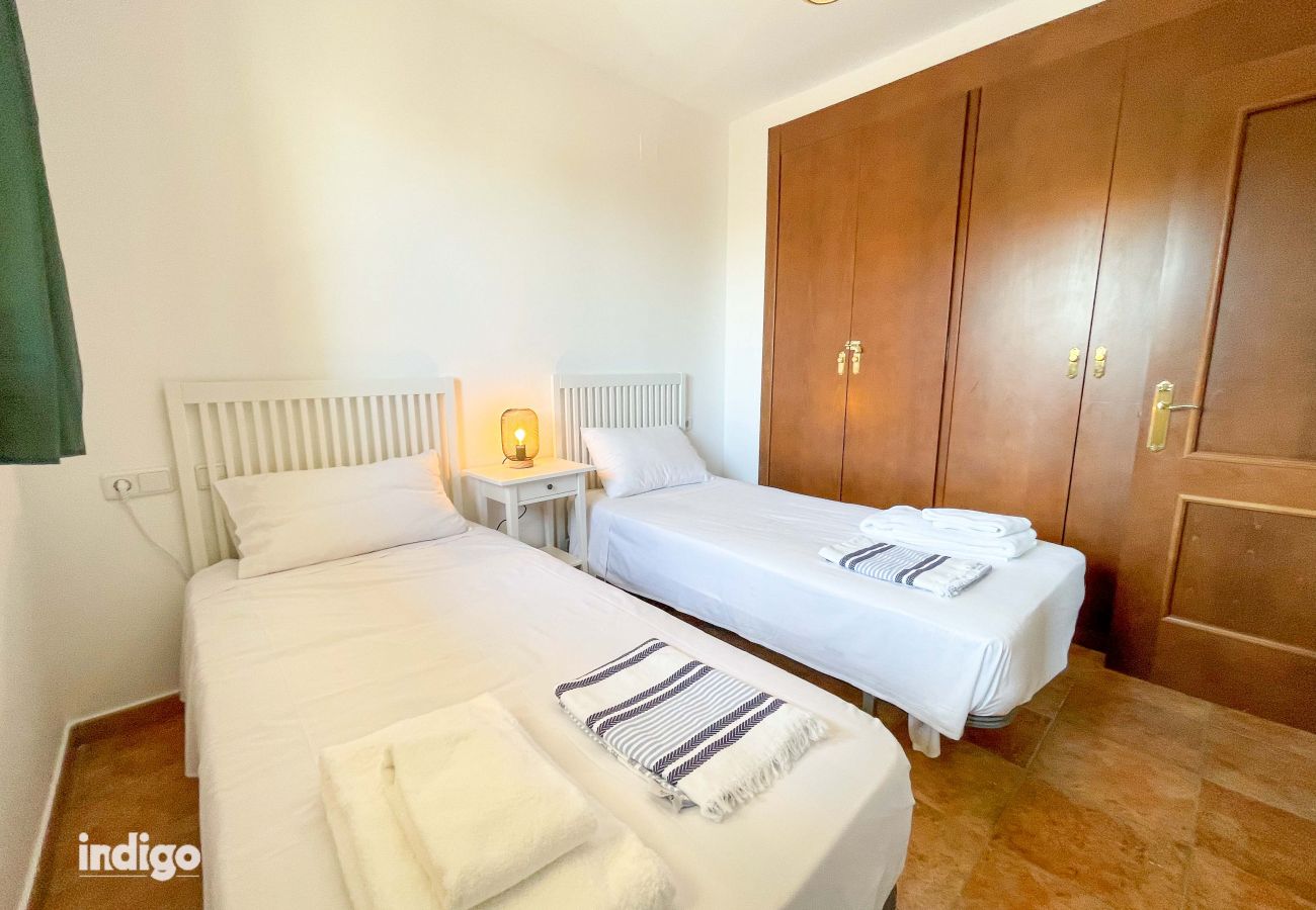 Casa en Ayamonte - WAR002 Town House with Garden and Pool Access
