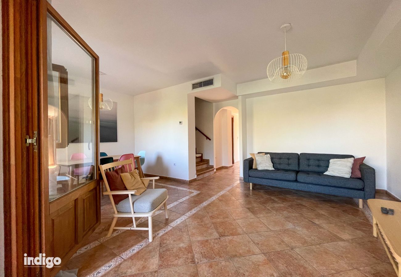 Casa en Ayamonte - WAR002 Town House with Garden and Pool Access