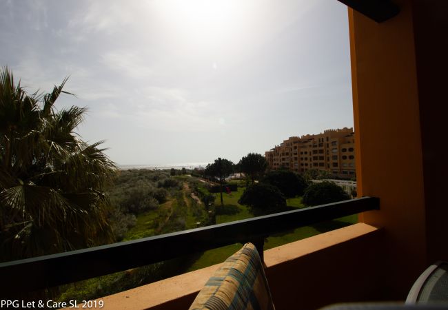Apartamento en Isla Canela - DUF02 Sea Facing Beach Front Apartment Apartamento en Isla Canela - DUF02 Sea Facing Beach Front Apartment