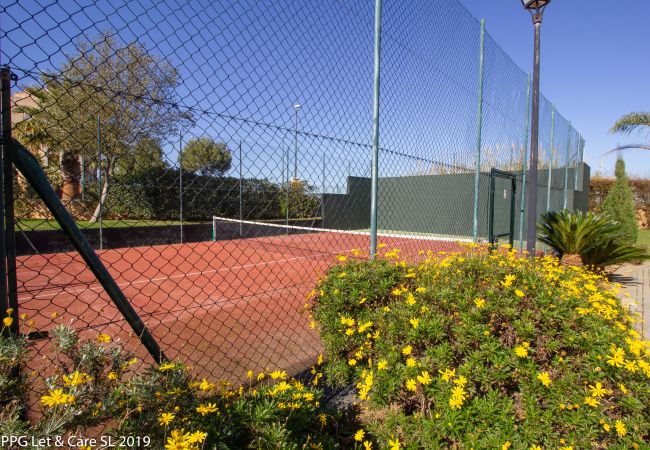 Apartamento en Isla Canela - DUF02 Sea Facing Beach Front Apartment Apartamento en Isla Canela - DUF02 Sea Facing Beach Front Apartment