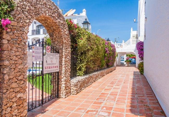 Apartamento en Nerja - Apartamento con piscina en Nerja