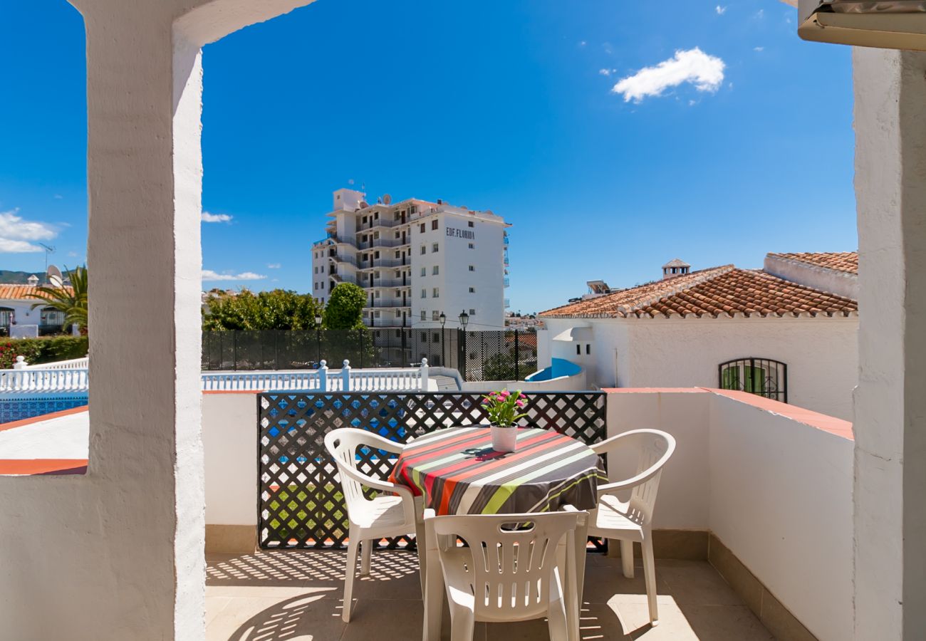 Apartamento en Nerja - Apartamento con piscina en Nerja