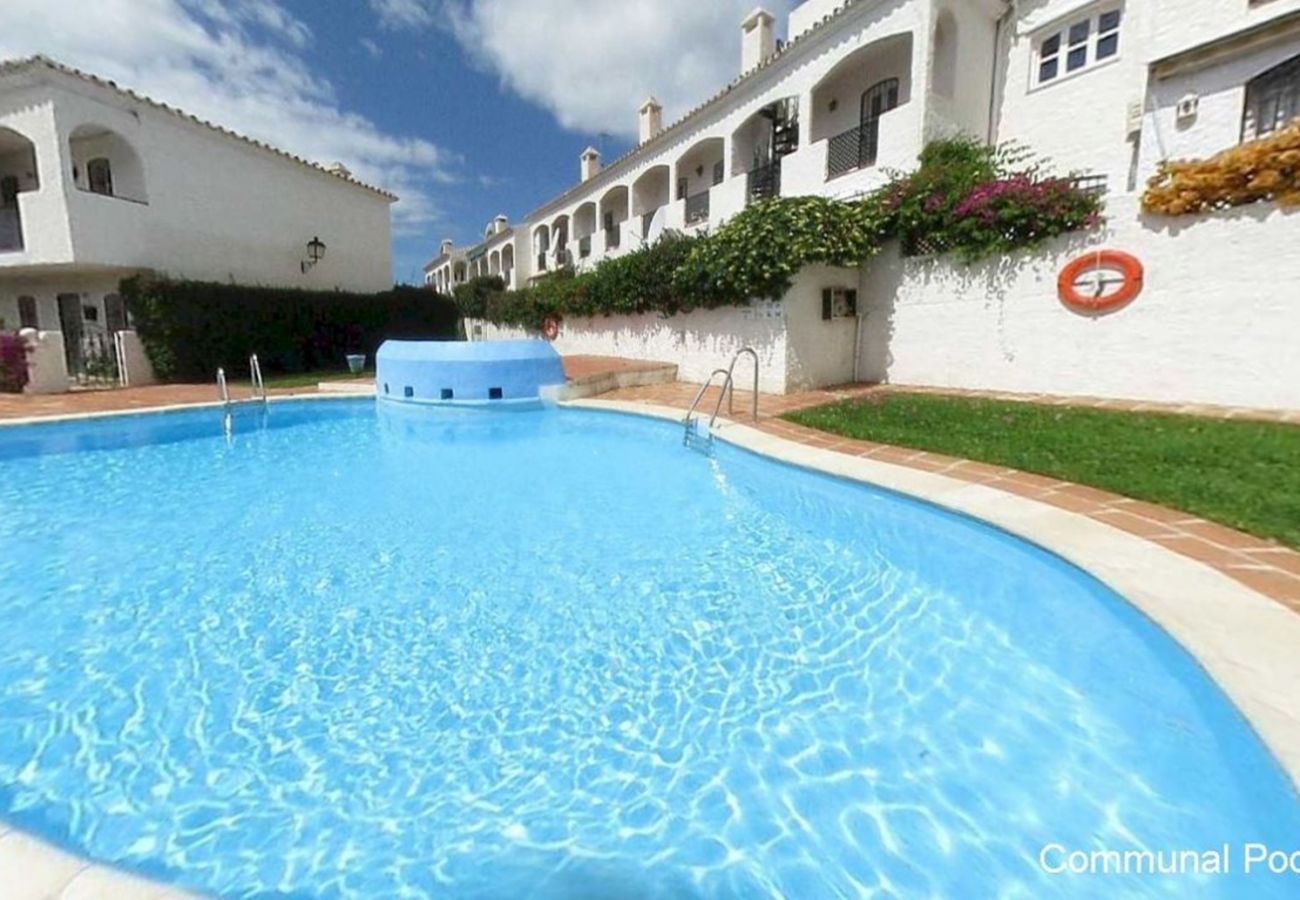 Apartamento en Nerja - Apartamento con piscina en Nerja