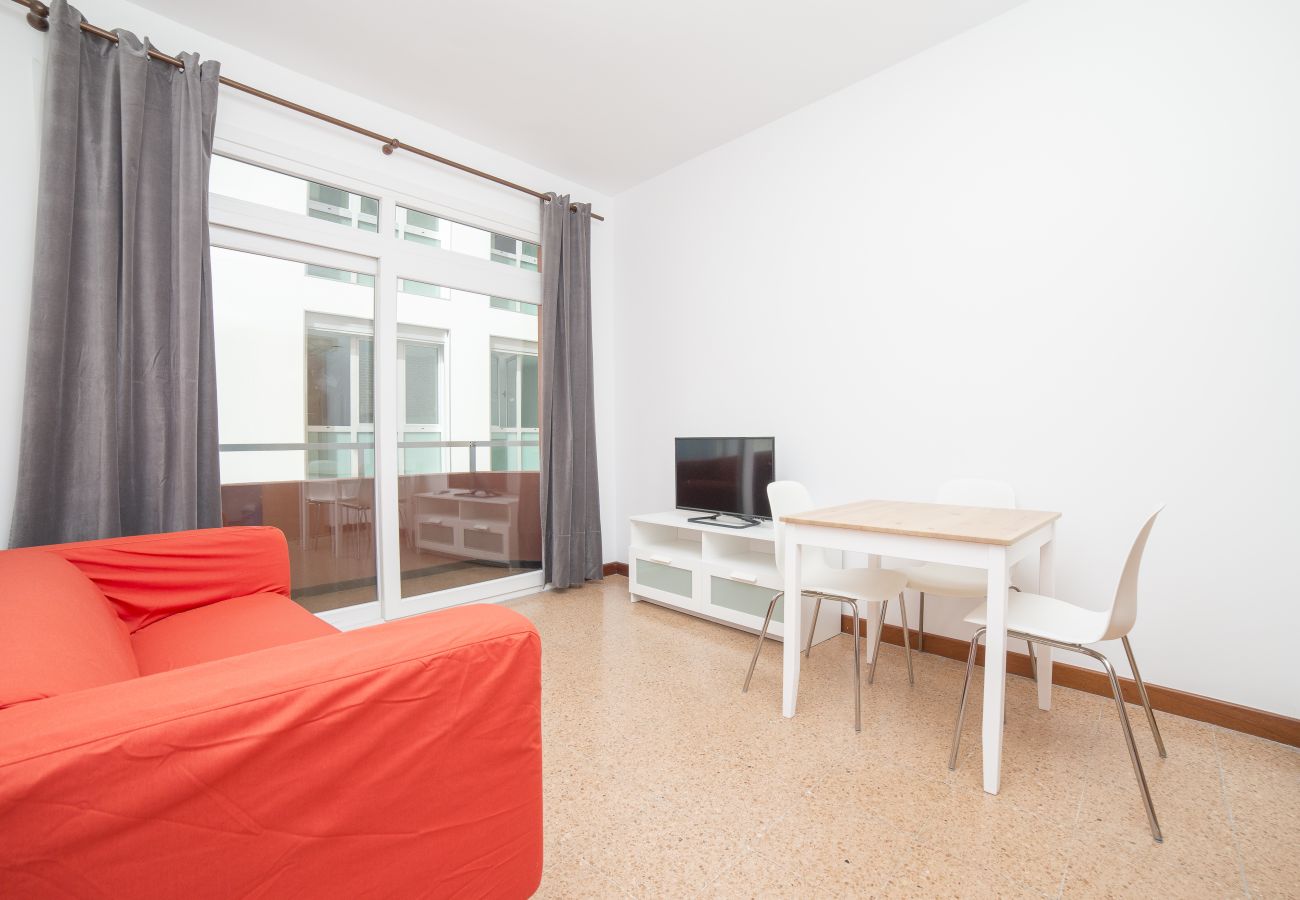 Apartamento en Las Palmas de Gran Canaria - Rosamar a metros de la playa wifi 104  by Lightbooking