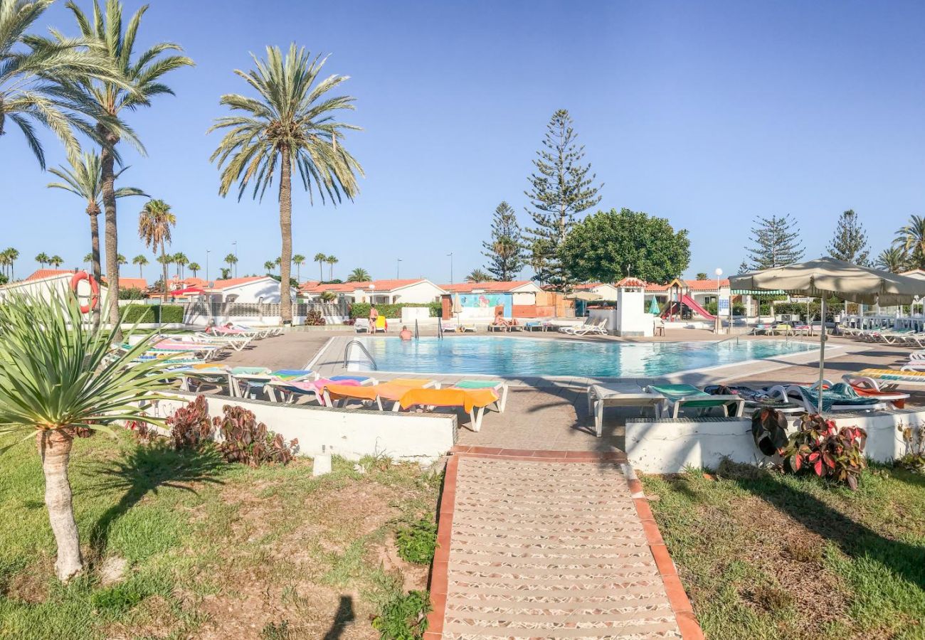 Bungalow en Playa del Ingles - Los Arcos Bungalow jardin barbacoa piscina by Lightbooking