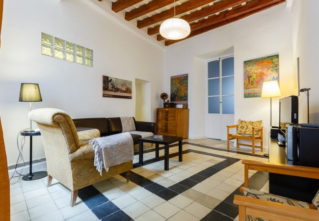 Apartamento en Cádiz - Cadiz centro historico 8P wifi by Lightbooking