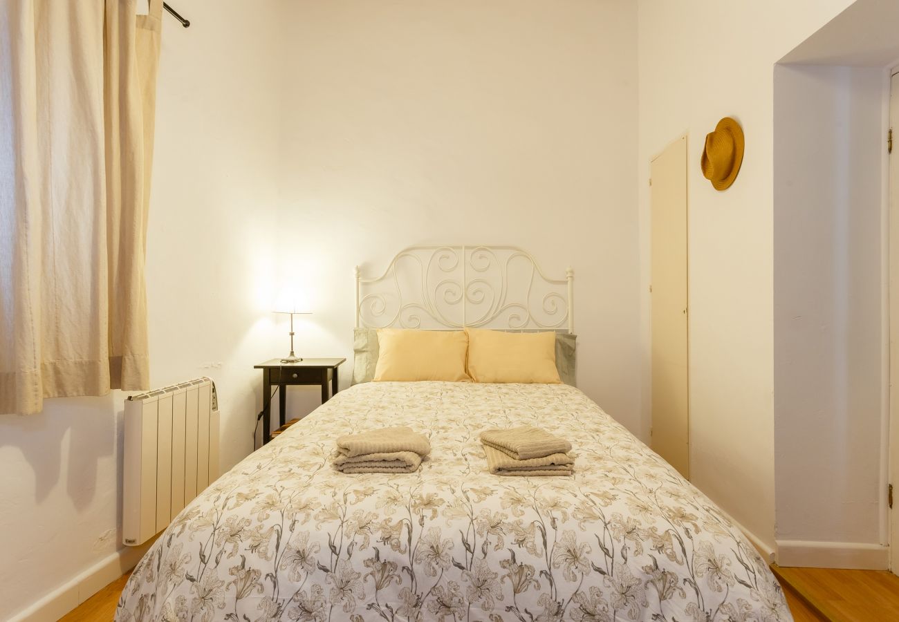 Apartamento en Cádiz - Cadiz centro historico 8P wifi by Lightbooking