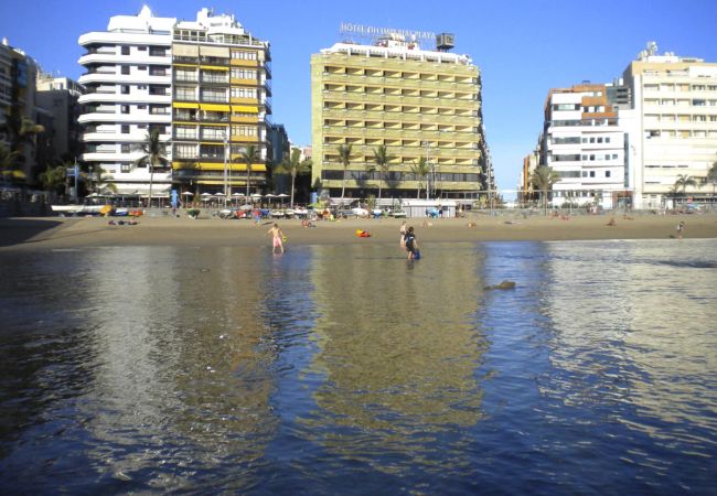 Apartamento en Las Palmas de Gran Canaria - Apartamento Playa Las Canteras  balcon 2 Hab. 4P. by Lightbooking