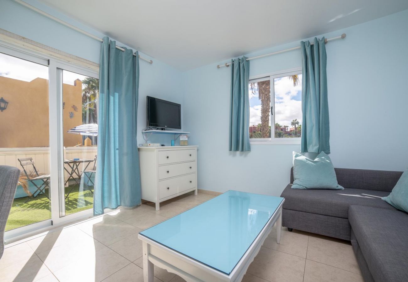 Apartamento en Corralejo - Oasis Royal 11 apartamento vista piscina Corralejo by Lightbooking