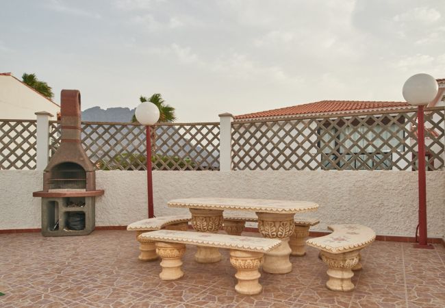 Casa adosada en Agaete - Duplex Agaete 4P vista  mar terraza barbacoa by Lightbooking
