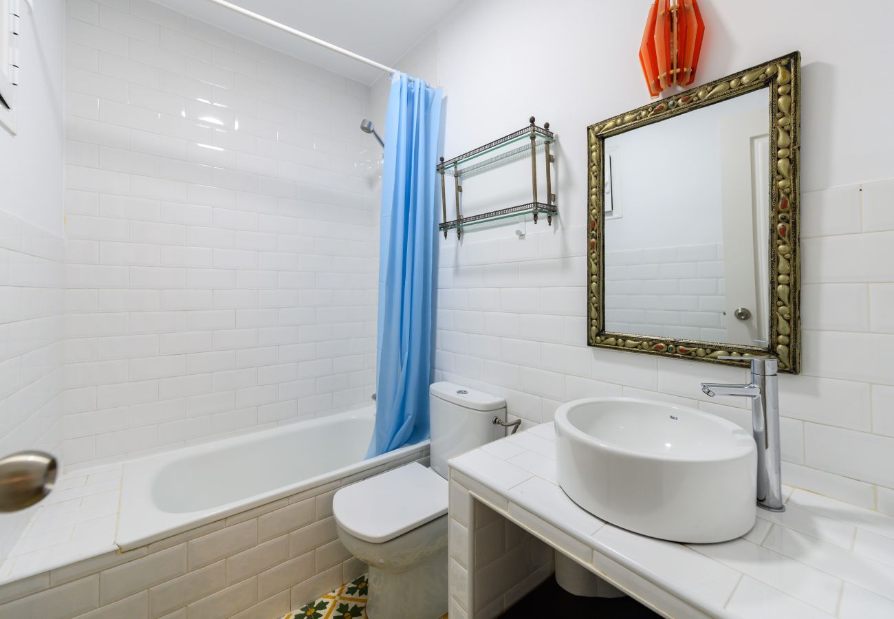 Apartamento en Madrid - M (ESA81) Apto. Tribunal-Malasaña-Chueca