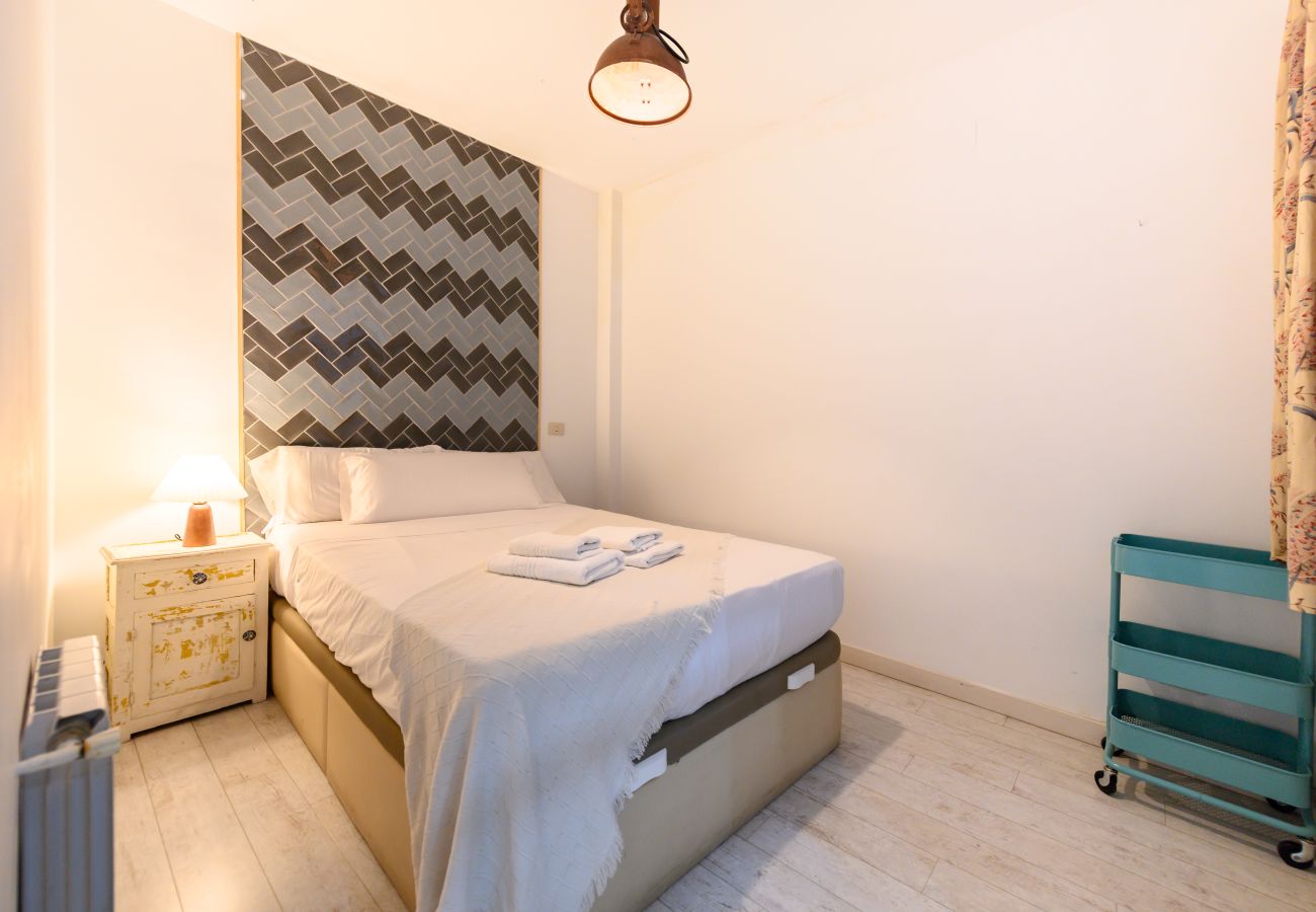 Apartamento en Madrid - M (ESA81) Apto. Tribunal-Malasaña-Chueca