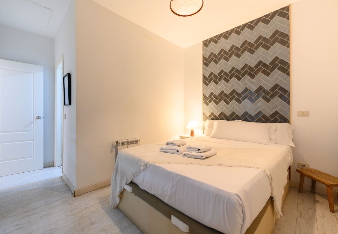 Apartamento en Madrid - M (ESA81) Apto. Tribunal-Malasaña-Chueca