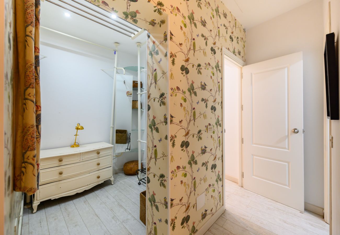 Apartamento en Madrid - M (ESA81) Apto. Tribunal-Malasaña-Chueca
