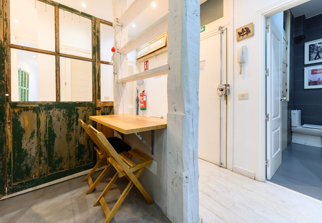 Apartamento en Madrid - M (ESA81) Apto. Tribunal-Malasaña-Chueca