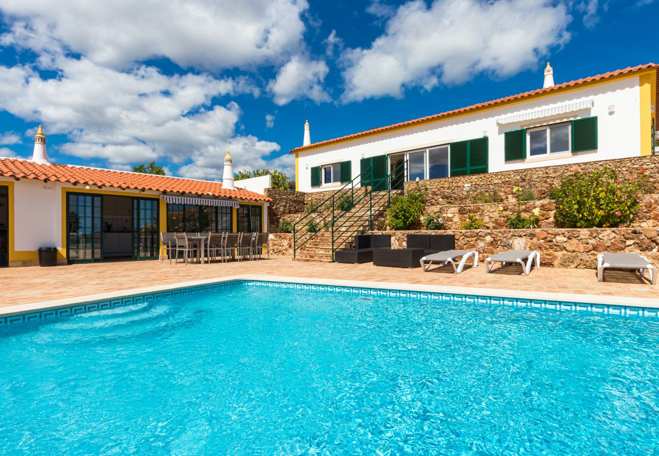 Villa en Tunes - Villa con piscina en Tunes