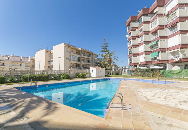 Apartamento en Nerja - Apartamento con piscina a 400 m de la playa