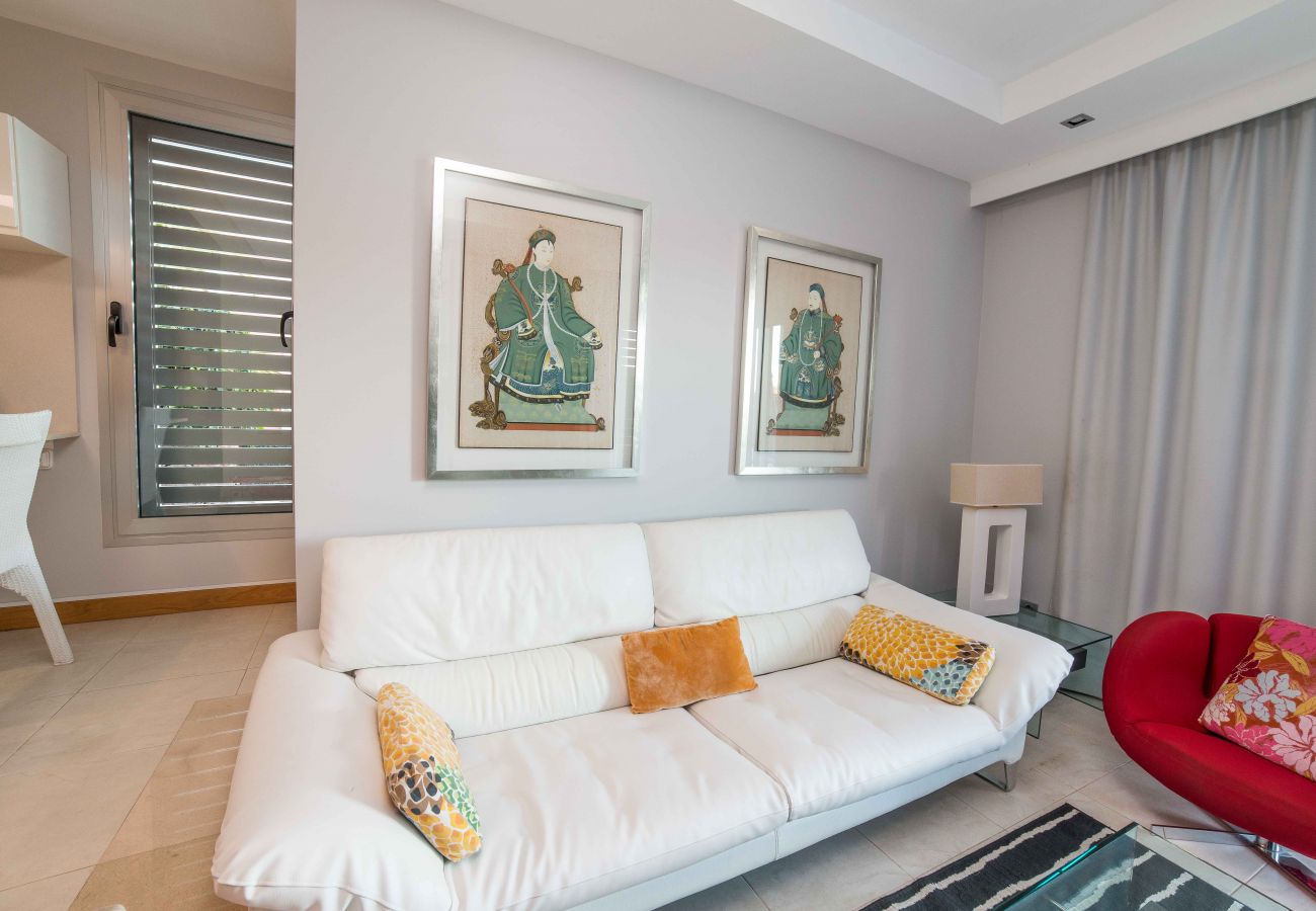 Villa en San Bartolomé de Tirajana - Villa de lujo con piscina Salobre