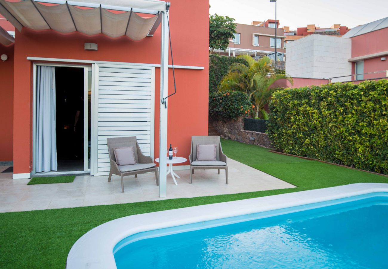 Villa en San Bartolomé de Tirajana - Villa de lujo con piscina Salobre