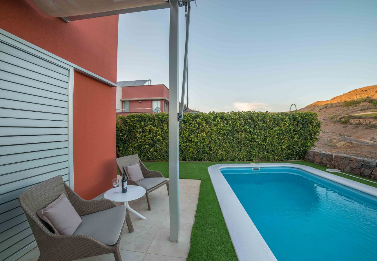 Villa en San Bartolomé de Tirajana - Villa de lujo con piscina Salobre