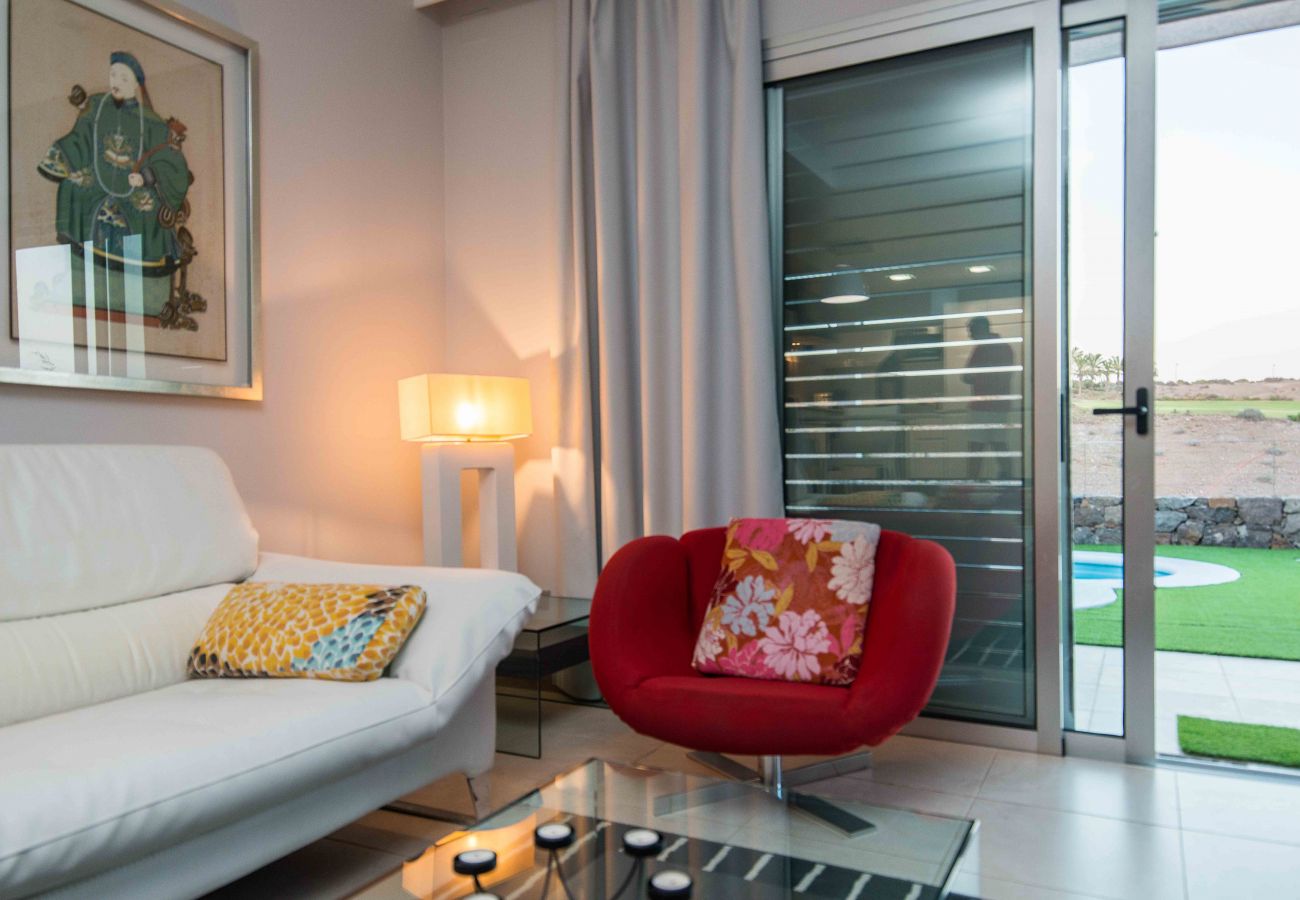 Villa en San Bartolomé de Tirajana - Villa de lujo con piscina Salobre