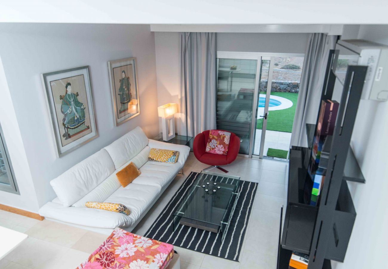 Villa en San Bartolomé de Tirajana - Villa de lujo con piscina Salobre
