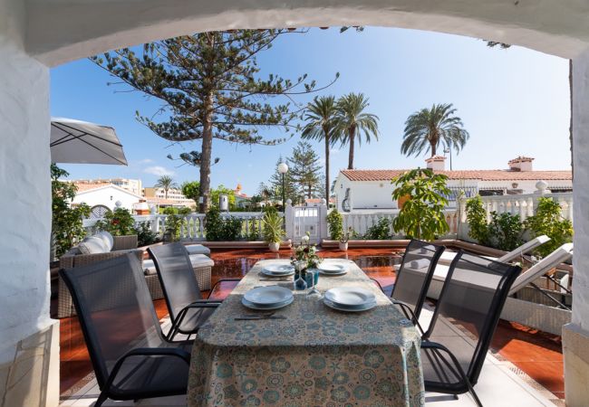 Bungalow en Playa del Ingles - Bungalow piscina terraza privada by Lightbooking