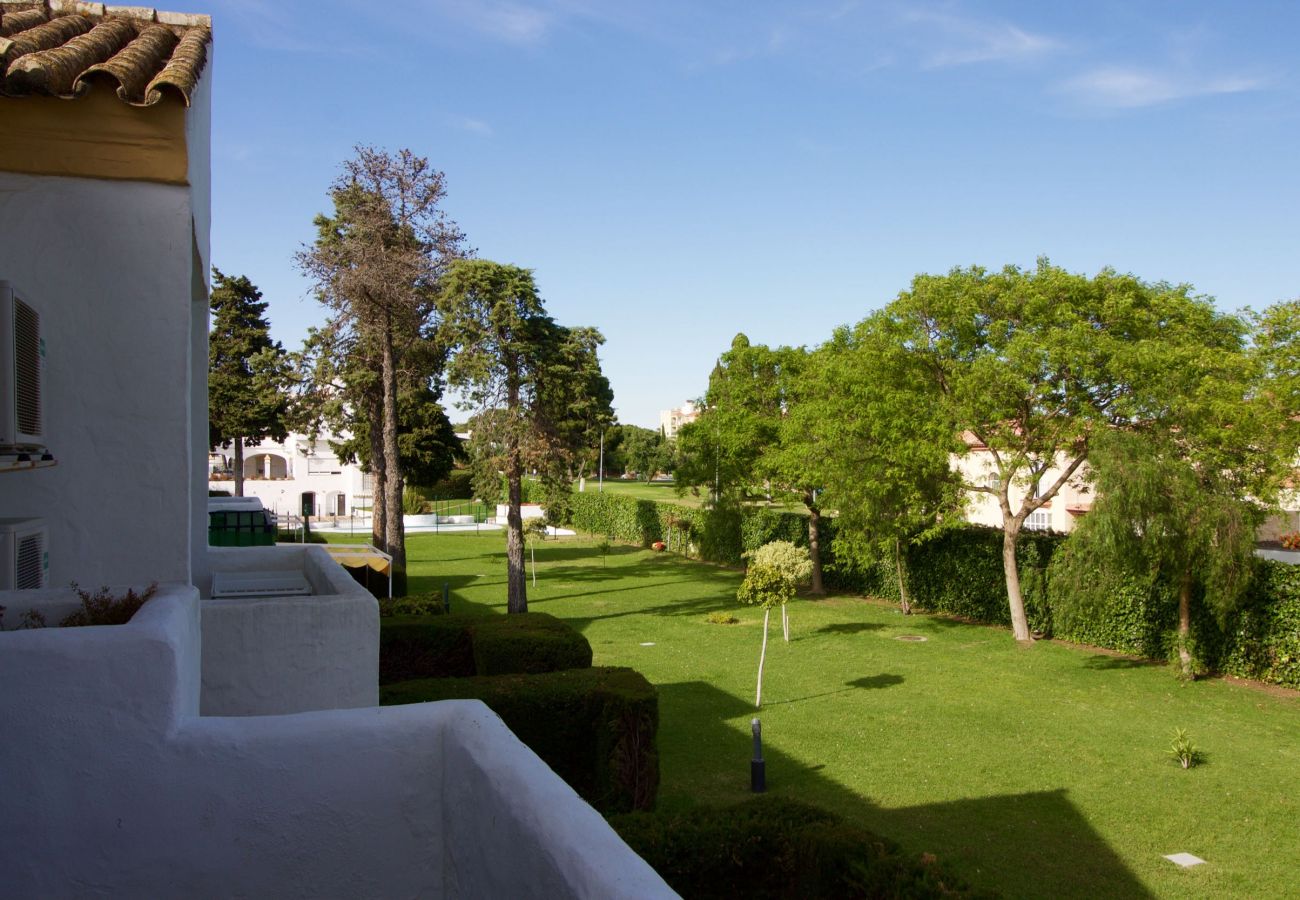 Apartamento en Puerto de Santa María - Vista Hermosa II piscina terraza privada  aparcamiento  by Lightbooking