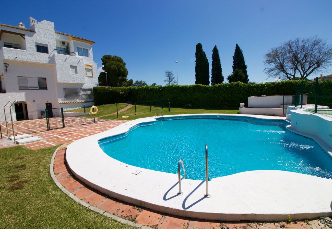 Apartamento en Puerto de Santa María - Vista Hermosa II piscina terraza privada  aparcamiento  by Lightbooking