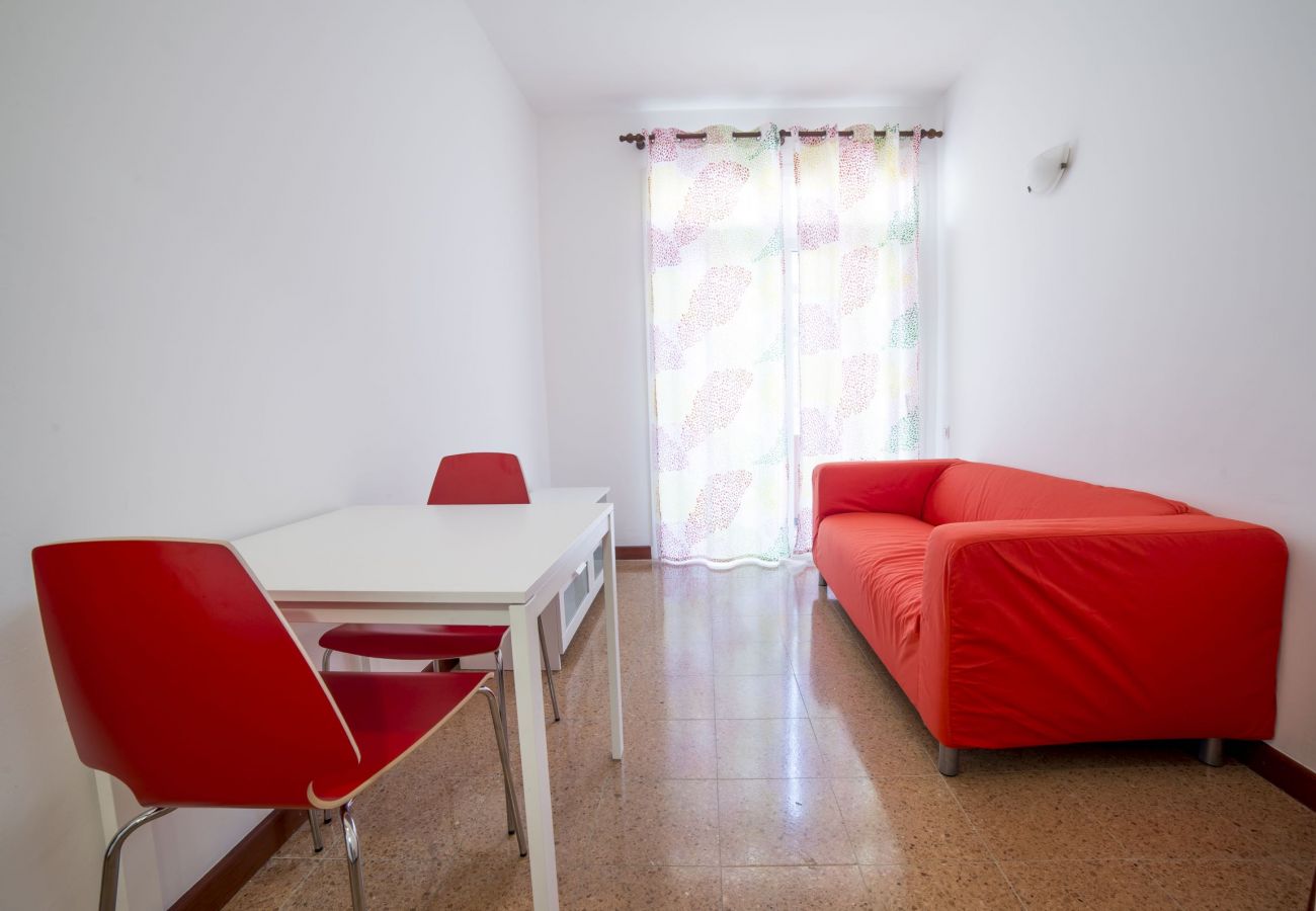 Apartamento en Las Palmas de Gran Canaria - Rosamar a metros de la playa wifi 405  by Lightbooking