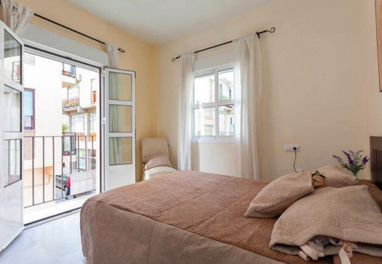 Apartamento en San Fernando - Centrico dos dormitorios wifi by Lightbooking