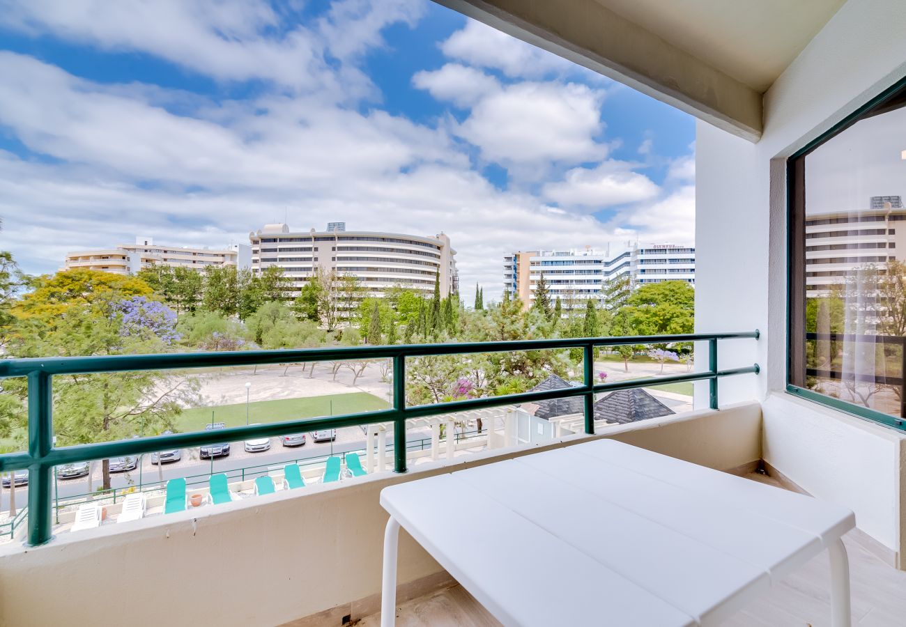Apartamento en Vilamoura - Apartamento con piscina a 650 m de la playa