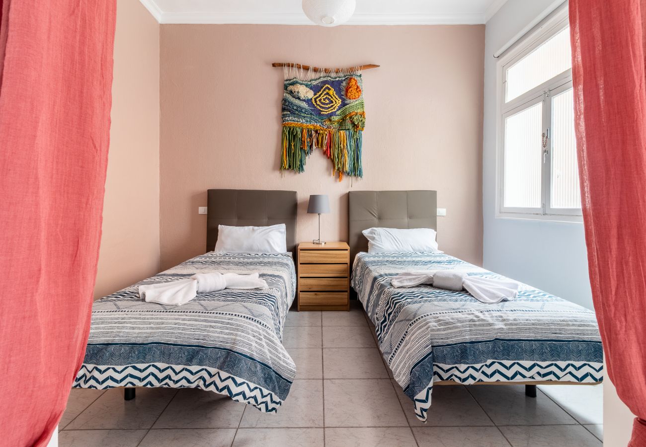 Apartamento en Las Palmas de Gran Canaria - Apartamento de 3 dormitorios a 650 m de la playa