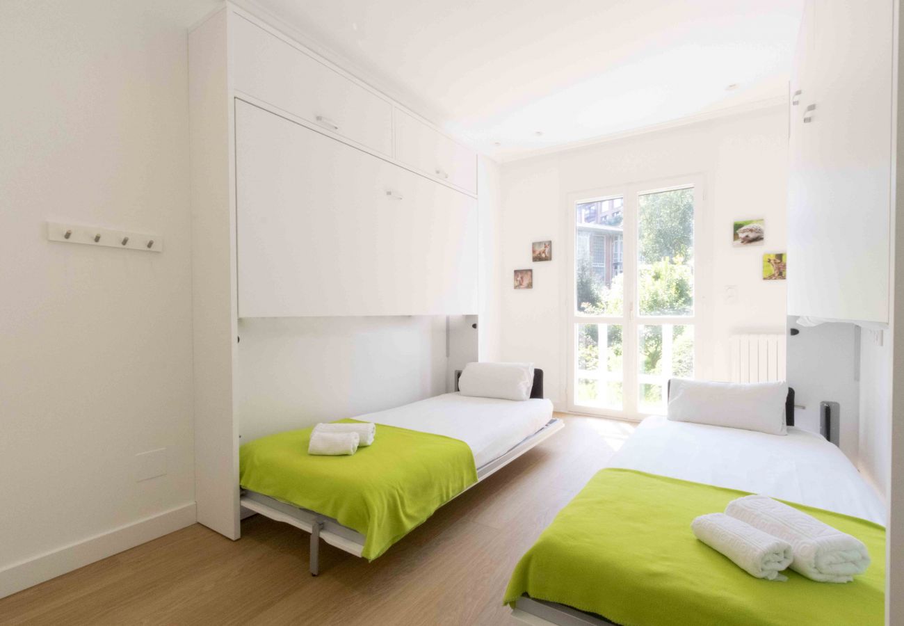 Apartamento en San Sebastián - Apartamento para 8 personas a 100 m de la playa