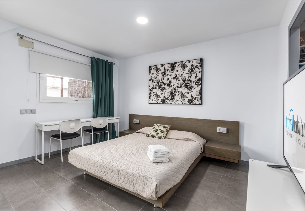 Estudio en Valencia - TH Marítim Ático