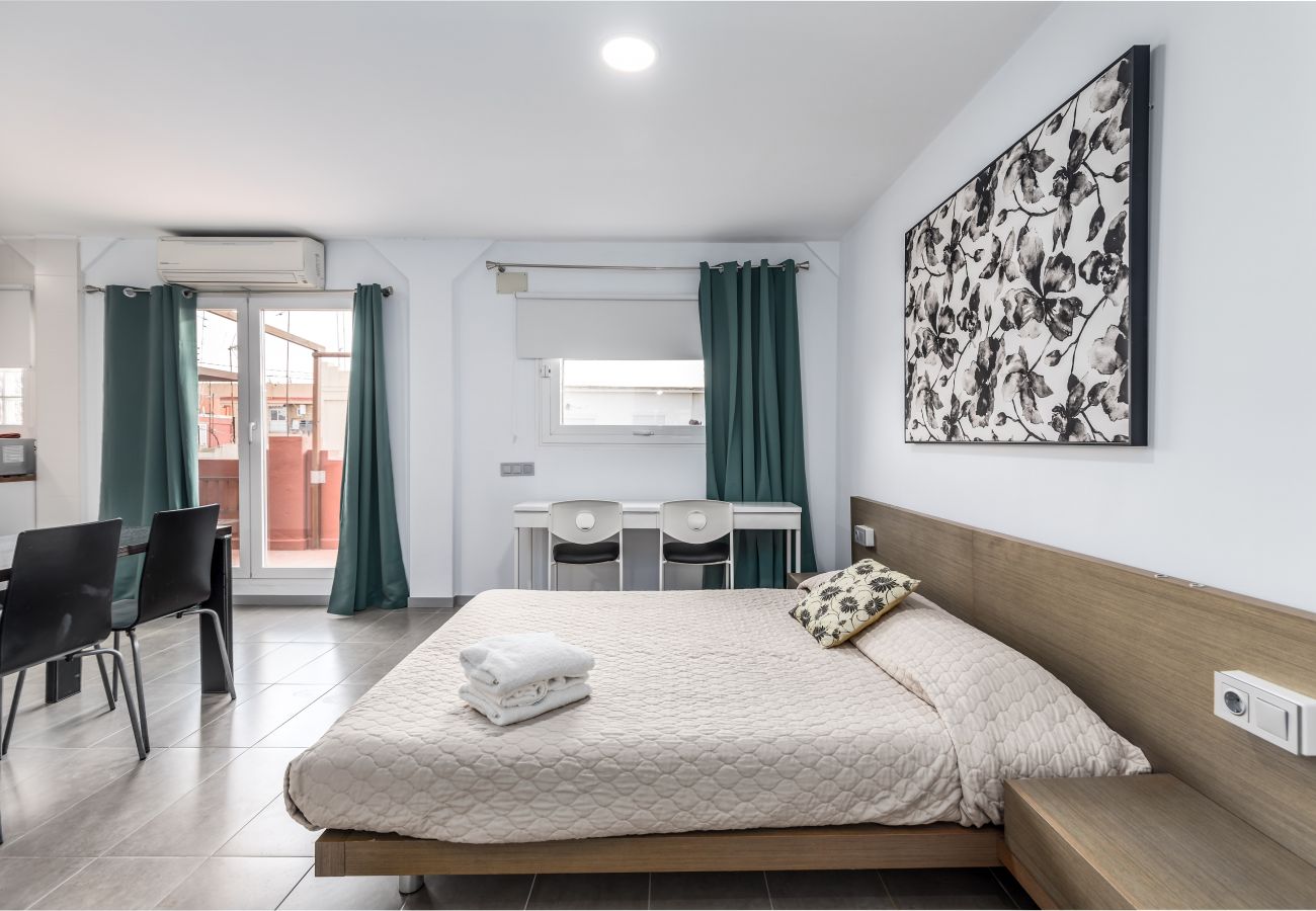 Estudio en Valencia - TH Marítim Ático