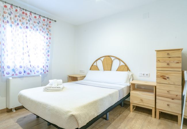 Apartamento en Madrid - FREE WiFi Apartment Vallecas-Albufera-Pedro Laborde M (SDM21)